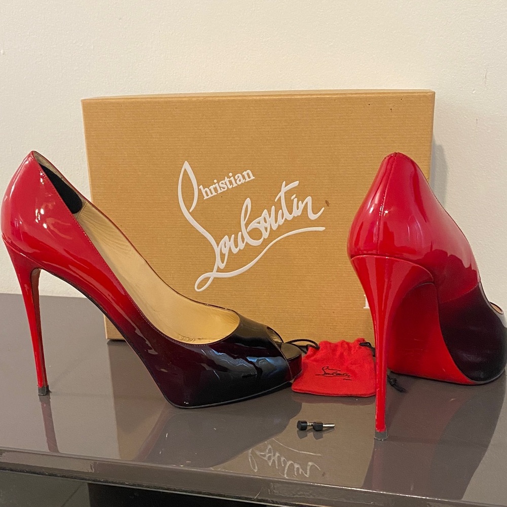 USED AUTHENTIC Christian Louboutin Red and Black very Preve patent heel